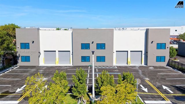 4 of 53 - 10941 Nw 123rd Street, Medley, FL