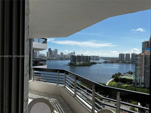 3400 Ne 192nd Street #2102, Aventura