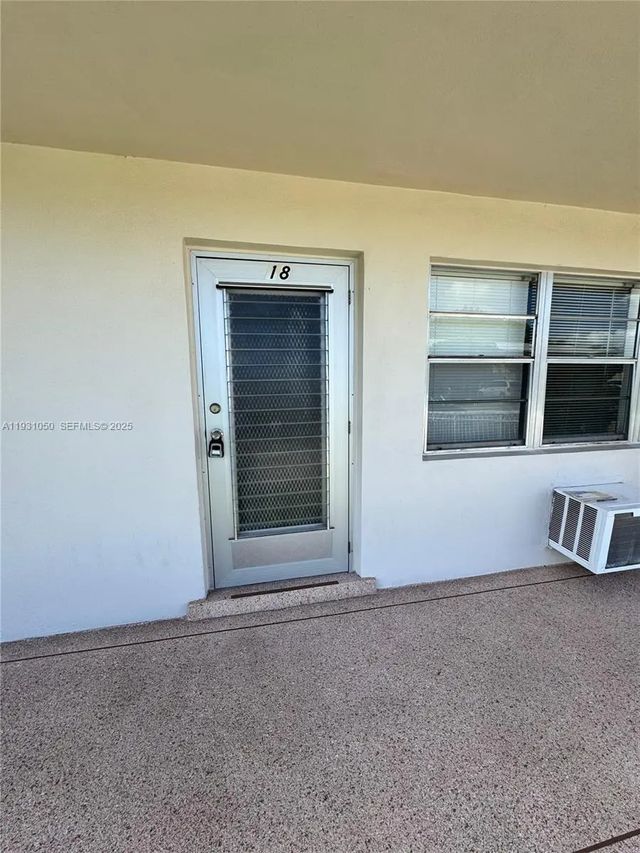 18 Hastings B #18, West Palm Beach