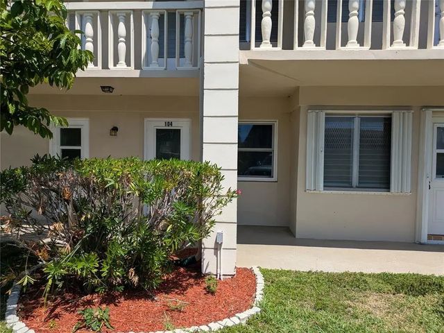 2115 Ne 42nd Court #104n, Lighthouse Point