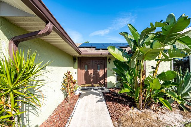 4 of 37 - 381 Sw Lucero Drive, Port St. Lucie, FL