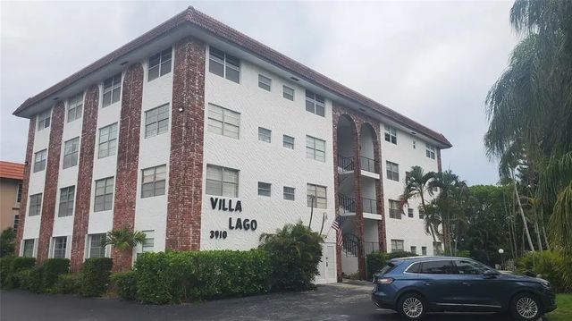 3910 Crystal Lake Drive #403, Deerfield Beach