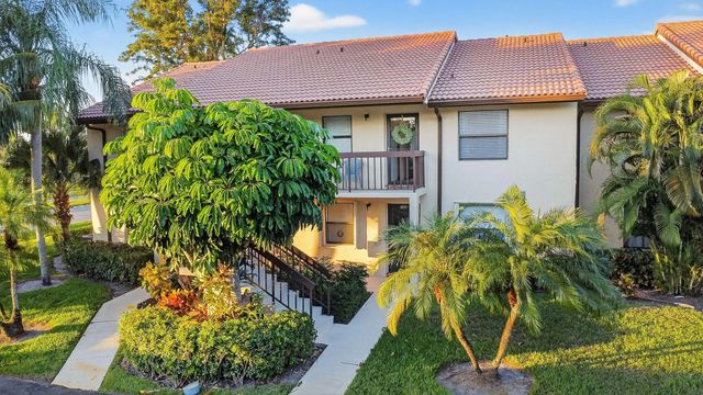 4542 Lucerne Lakes Boulevard E #202, Lake Worth