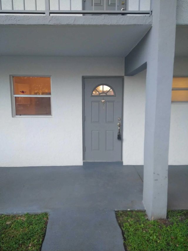 8321 Sands Point Boulevard #d109, Tamarac
