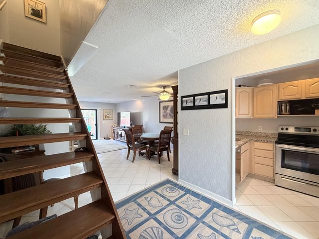 4 of 36 - 4235 N Highway A1a #14, Hutchinson Island, FL