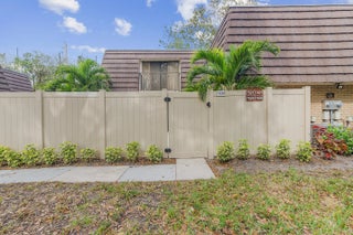 Photo of Listing #R11147931