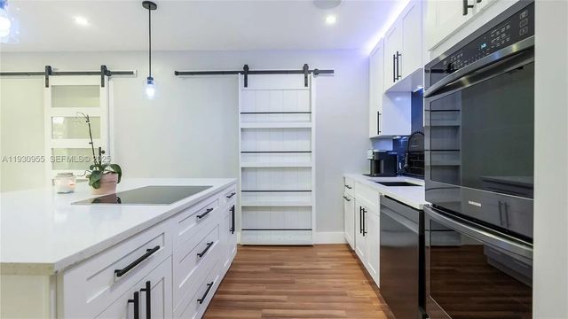 3 of 41 - 817 Nw 17th Street, Fort Lauderdale, FL