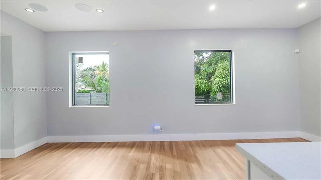 4 of 41 - 817 Nw 17th Street, Fort Lauderdale, FL