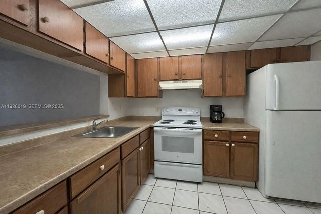 3 of 7 - 19701 Sw 114th Avenue #269-14, Miami, FL
