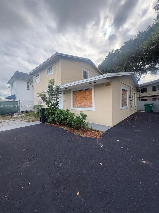 781 Nw 22nd Road, Fort Lauderdale