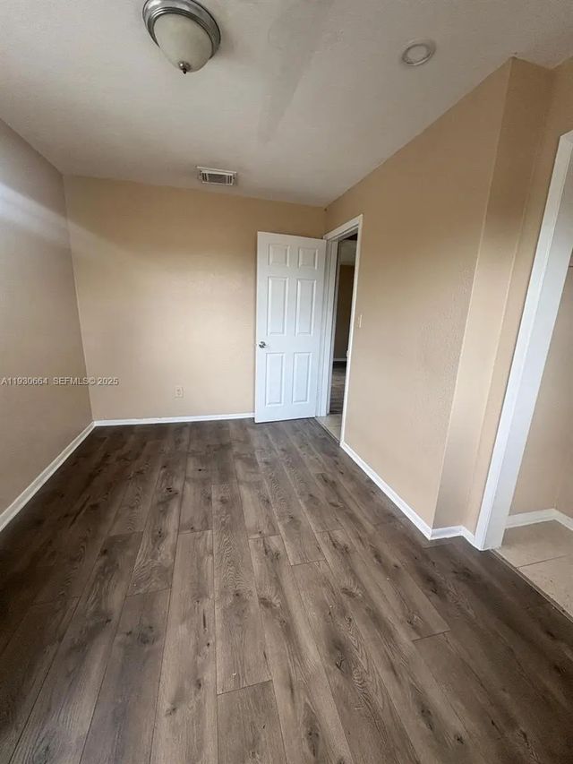 4 of 12 - 781 Nw 22nd Road, Fort Lauderdale, FL