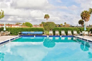 Photo of Listing #F10540894