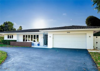 Photo of Listing #F10540256