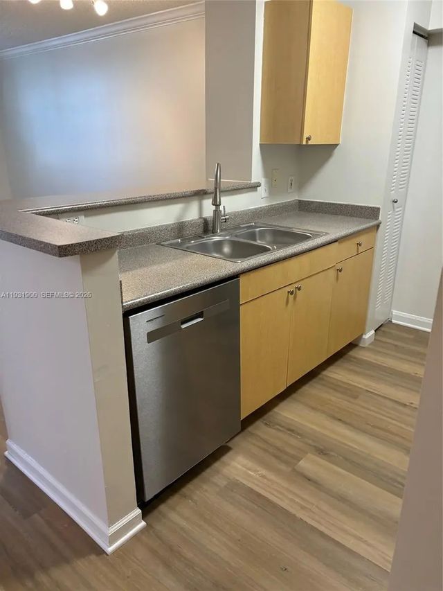 5 of 21 - 1919 Van Buren Street #219a, Hollywood, FL