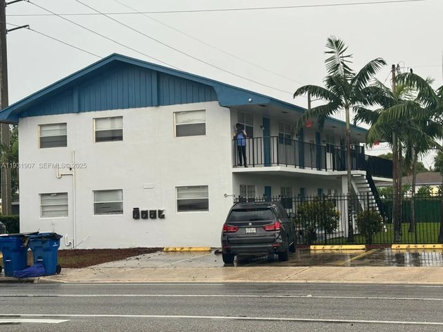 215 W Blue Heron Boulevard, Riviera Beach