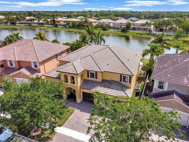 3872 W Hibiscus Street, Weston