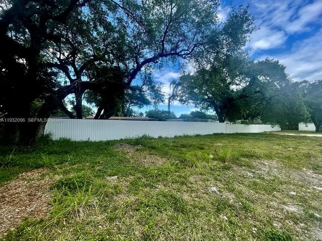 2 of 7 - 2451 Nw 167th Street, Miami Gardens, FL