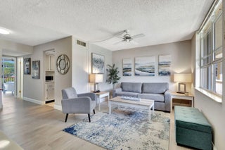 Photo of Listing #R11148309