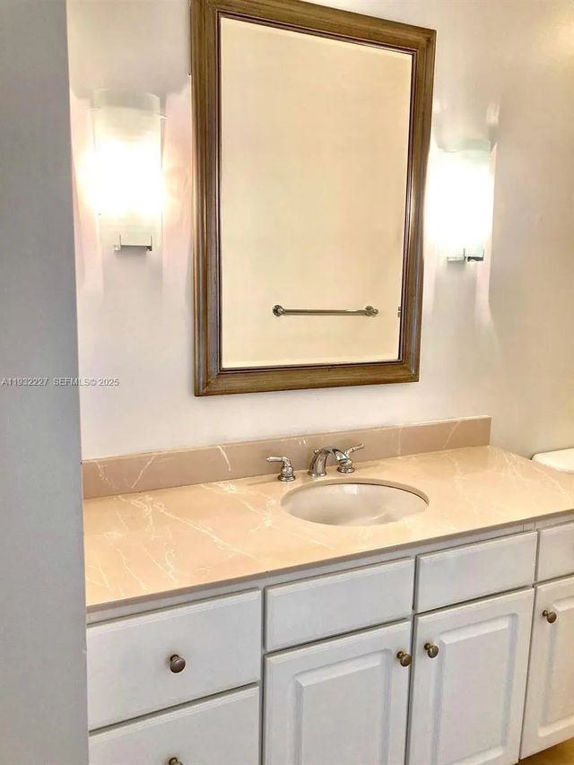5 of 10 - 2001 Biscayne Boulevard #2608, Miami, FL