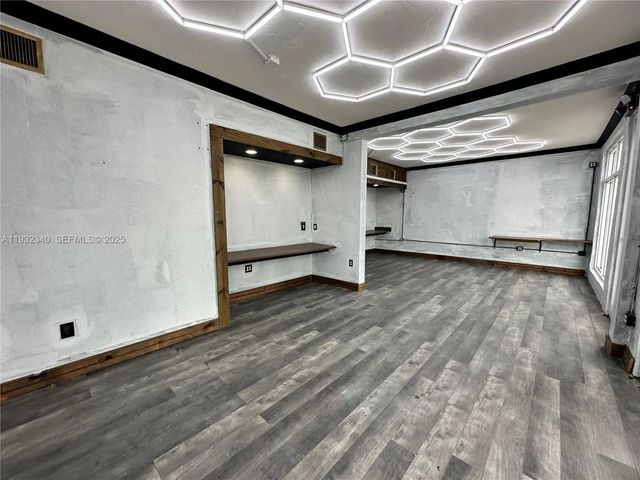 3 of 12 - 111 S 21 Avenue, Hollywood, FL