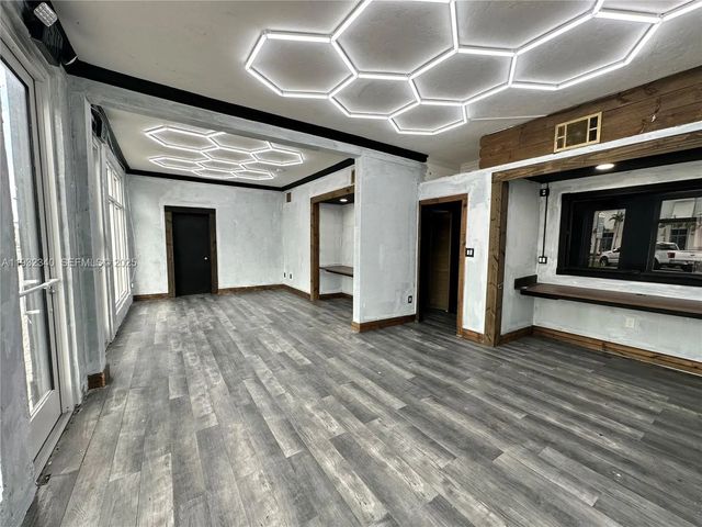 4 of 12 - 111 S 21 Avenue, Hollywood, FL