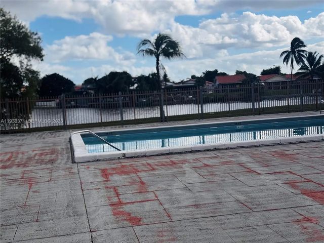 2 of 27 - 6455 W 27th Avenue #44-13, Hialeah, FL
