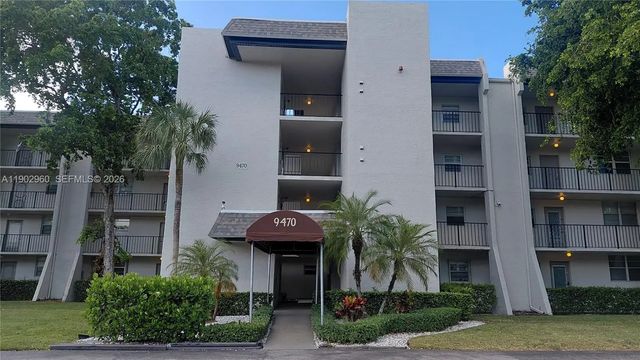 9470 Poinciana Place #202, Davie