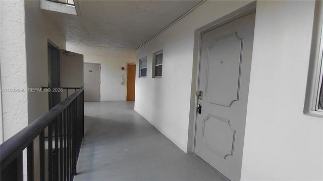 2 of 18 - 9470 Poinciana Place #202, Davie, FL