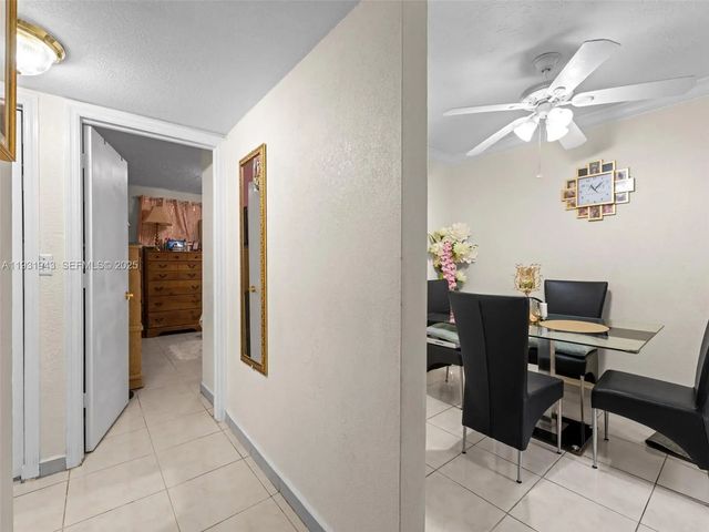 5 of 25 - 1655 W 44th Place #448, Hialeah, FL