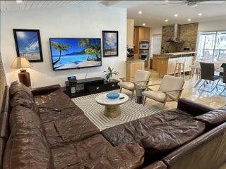 Photo of Listing #R11148423