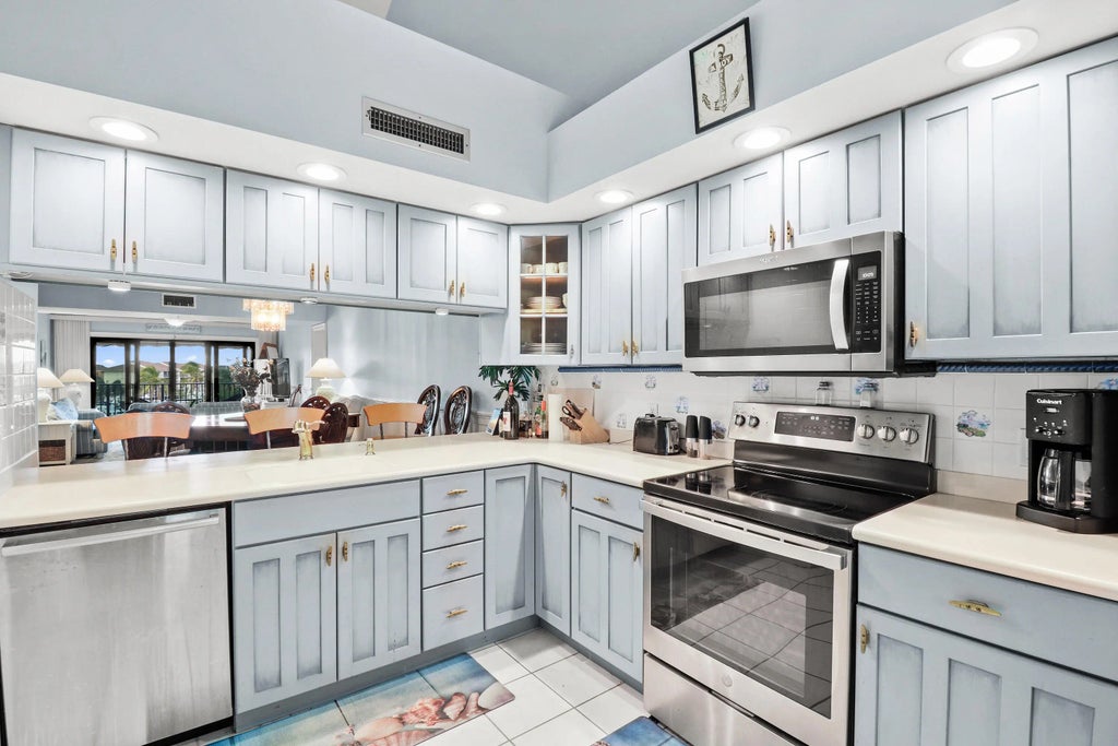 901 Seafarer Circle #503, Jupiter