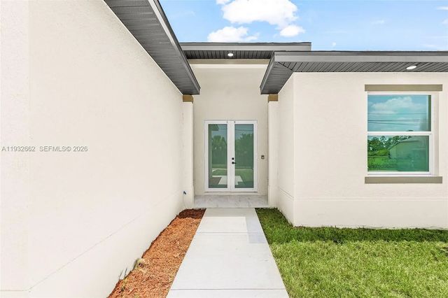4 of 32 - 748 748 Chestnut Street E, Lehigh Acres, FL