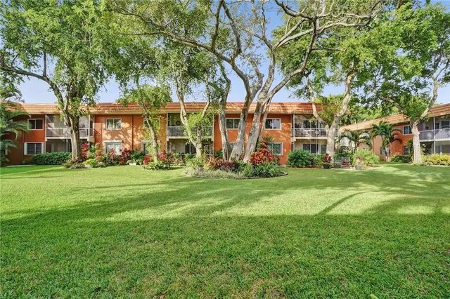 119 Ne 19th Court #215 G, Wilton Manors