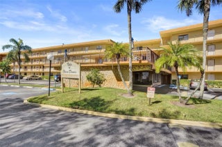 Photo of Listing #F10541700