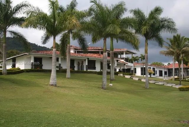 2 of 23 - Buga Calima - Darien Buga Calima #darien 0000000, , FL