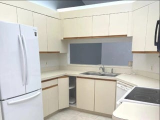 Photo of Listing #R11148519