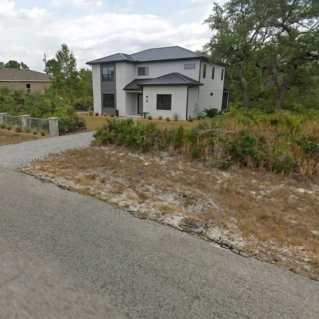 5846 Virtudes Street, Sebring