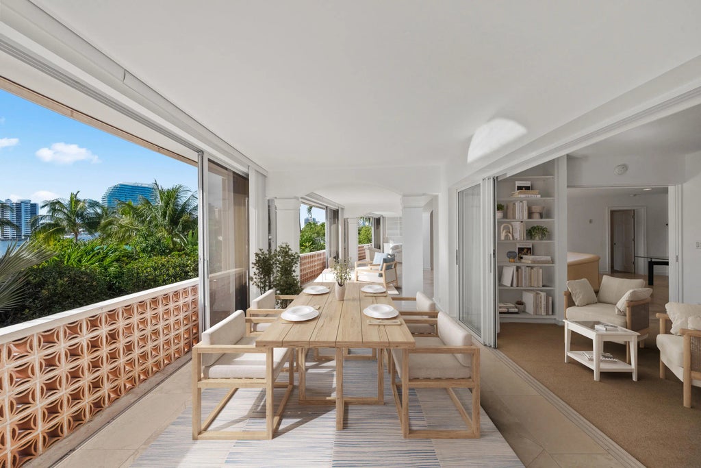 369 S Lake Drive #2e, Palm Beach