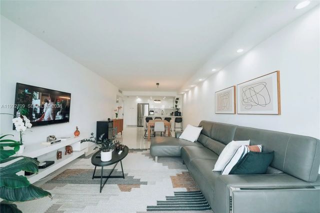 4 of 51 - 19380 Collins Avenue #1003, Sunny Isles Beach, FL