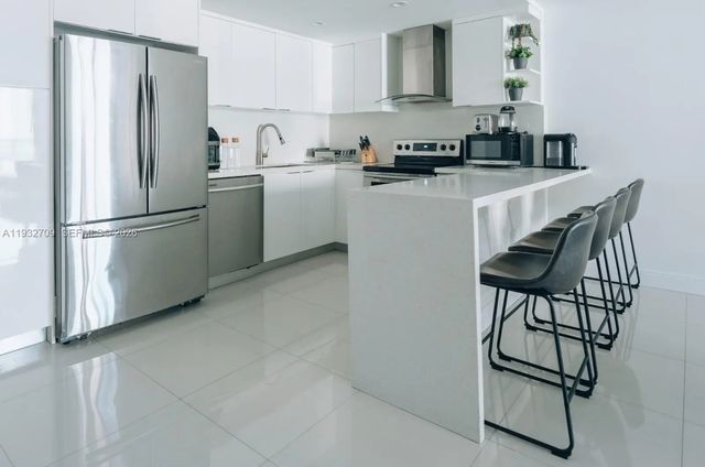 5 of 51 - 19380 Collins Avenue #1003, Sunny Isles Beach, FL