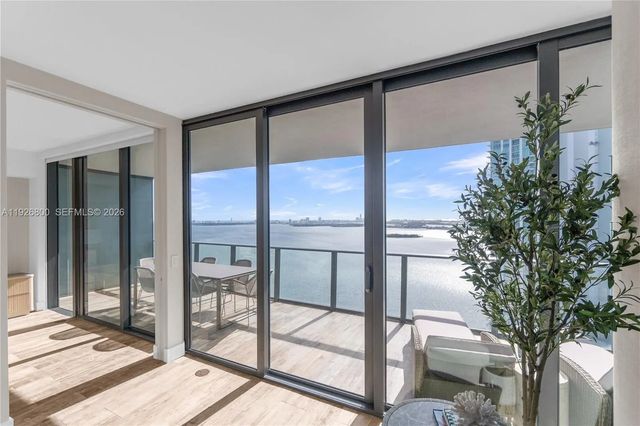 650 Ne 32nd Street #2901, Miami