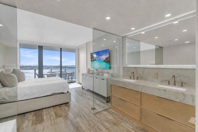 2 of 40 - 650 Ne 32nd Street #2901, Miami, FL