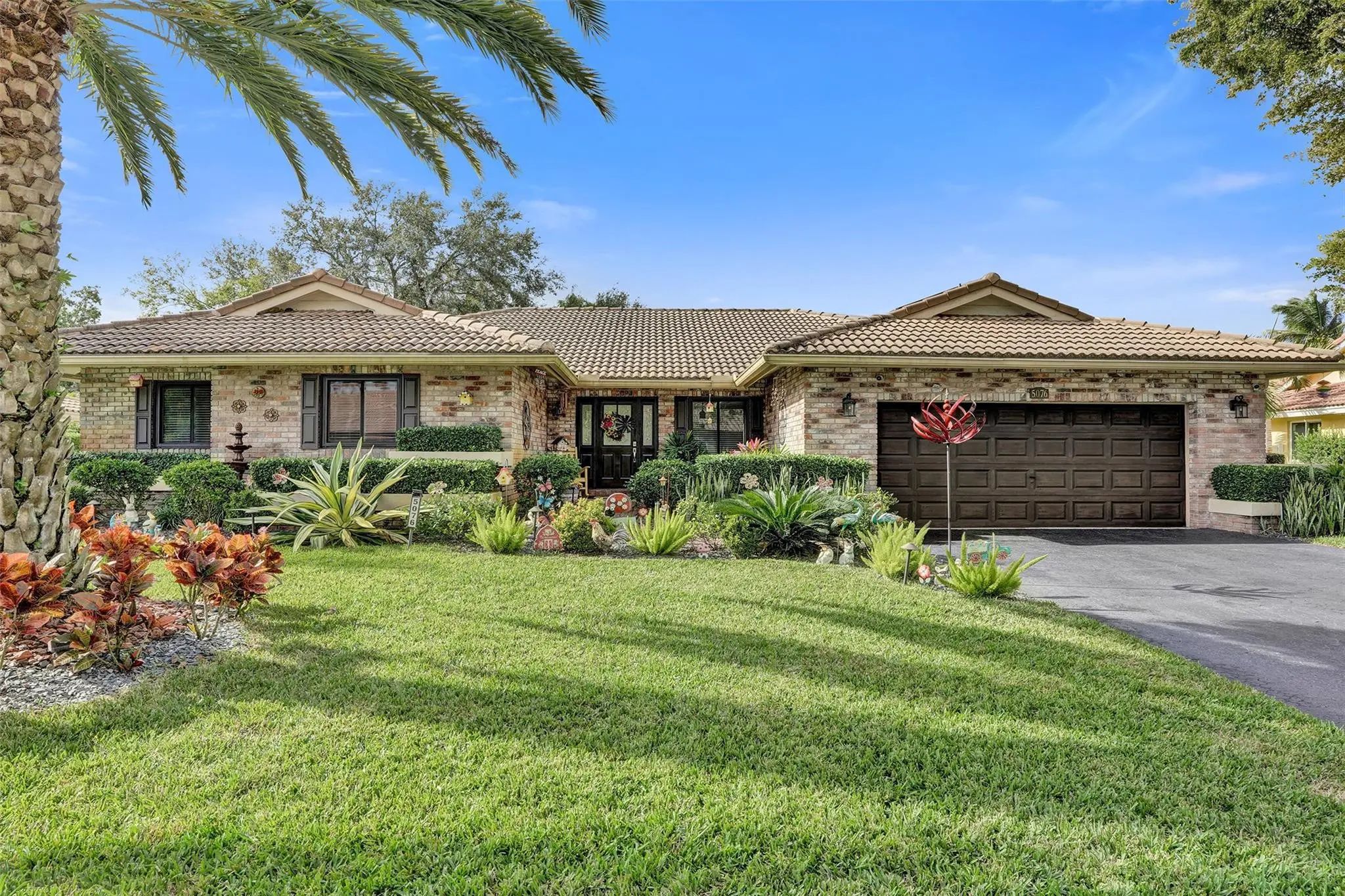 5076 Nw 84th Road, Coral Springs