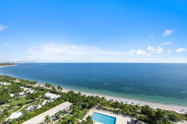 2 of 32 - 881 Ocean Drive #20a, Key Biscayne, FL