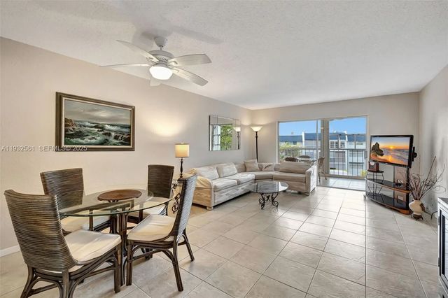 7897 Golf Circle Drive #309, Margate
