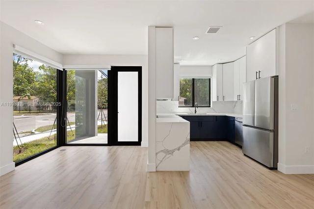 4 of 45 - 6852-6850 Nw 4th Avenue, Miami, FL