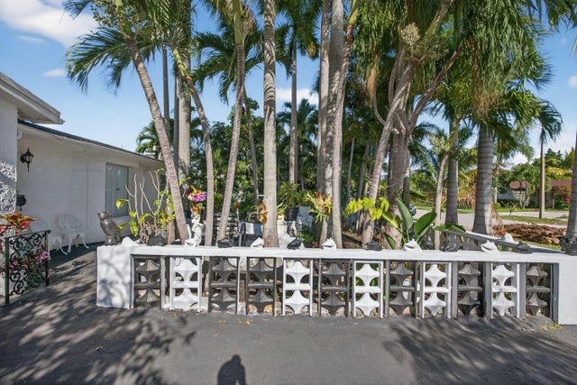 2 of 93 - 225 S Sequoia Drive, West Palm Beach, FL