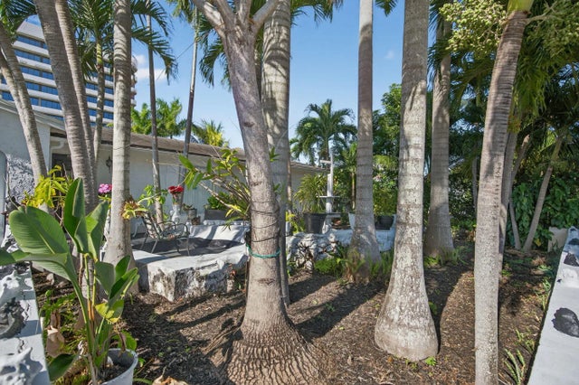 4 of 93 - 225 S Sequoia Drive, West Palm Beach, FL