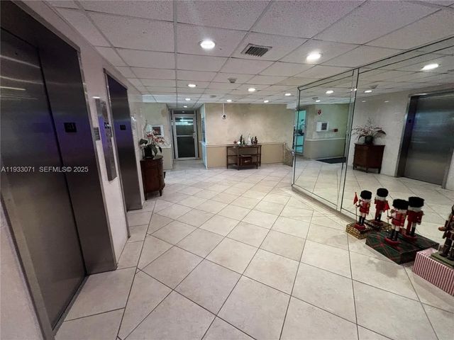 4 of 16 - 2500 Ne 48th Lane #507, Fort Lauderdale, FL