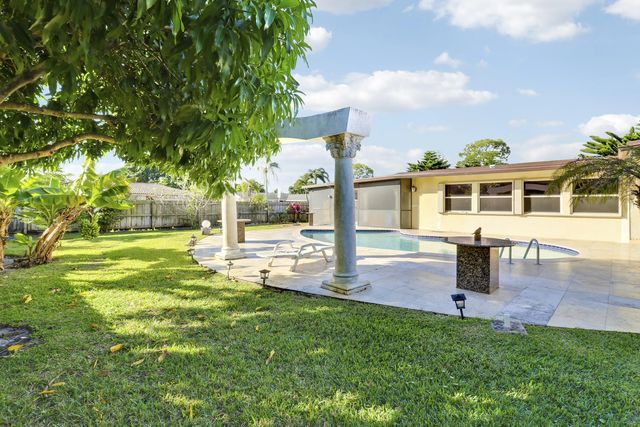 3 of 39 - 10868 Larch Court, Palm Beach Gardens, FL
